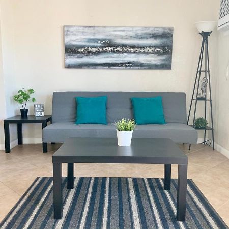 Hollywood Beach Apartments - Walk To The Beach Luaran gambar